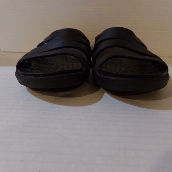 Women's Crocs Sandals Black Straps Size 9 - Picture 2 of 11